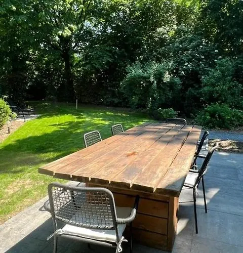 펜션 Vakantiewoning Leef Zuiden